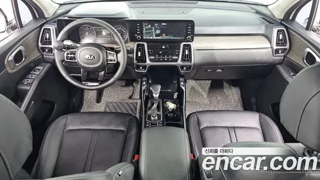 Kia Sorento 2021 — Фото 7/20