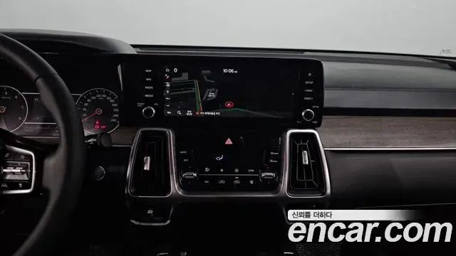 Kia Sorento 2021 — Фото 15/20