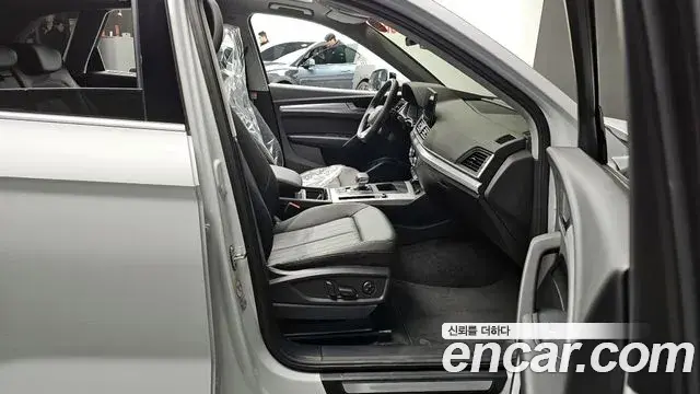 Audi Q5 2024 — ფოტო 6/20