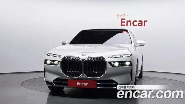 BMW 7 Series 2023 — Şəkil 16/20