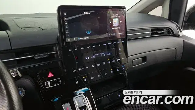 Hyundai Staria 2021 — ფოტო 6/20