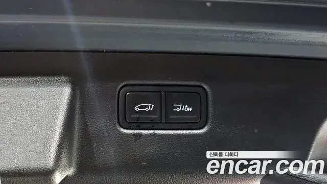 Hyundai Staria 2021 — ფოტო 14/20