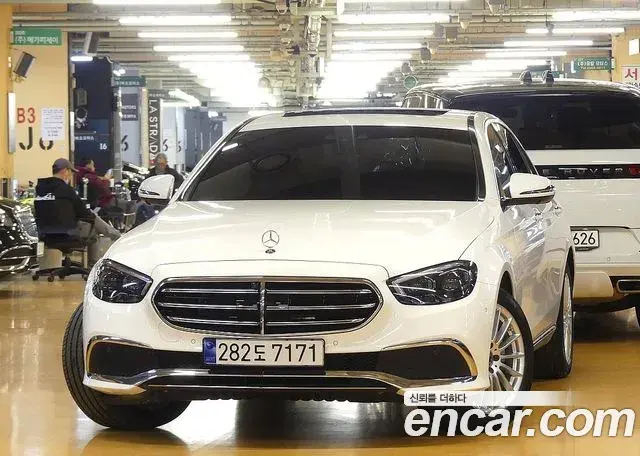 Mercedes-Benz E-Class 2023 — Şəkil 6/20