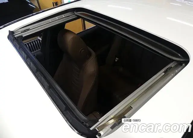Mercedes-Benz E-Class 2023 — Şəkil 11/20