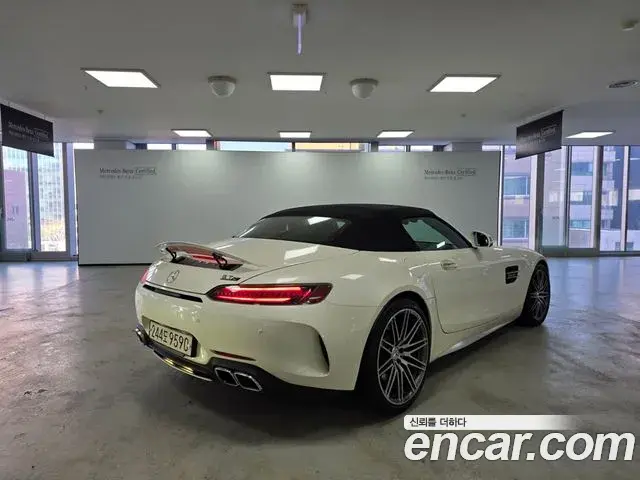 Mercedes-Benz AMG GT 2020 — Şəkil 13/17