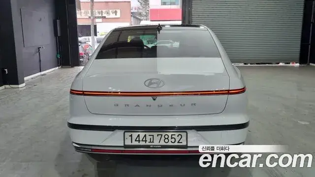 Hyundai Grandeur Hybrid 2023 — Şəkil 10/18