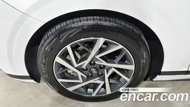 Hyundai Grandeur Hybrid 2023 — Şəkil 11/18