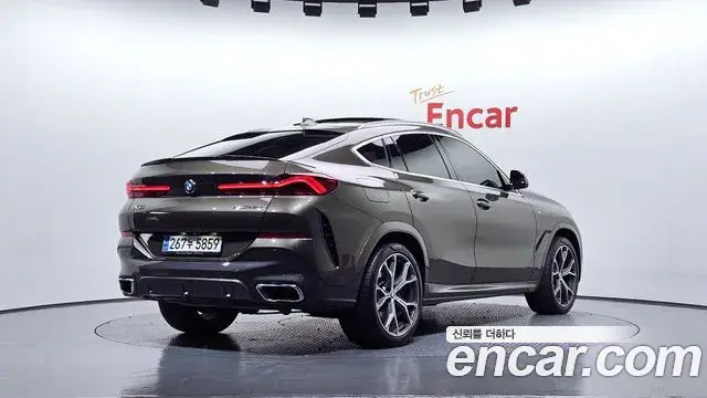 BMW X6 2021 — ფოტო 10/20