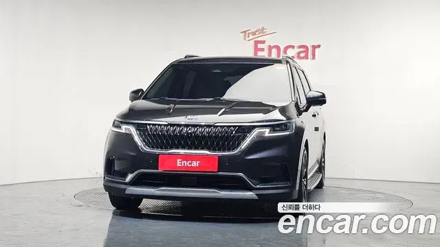 Kia Carnival 2021 — Фото 3/20