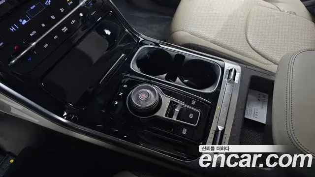 Kia Carnival 2021 — Фото 9/20