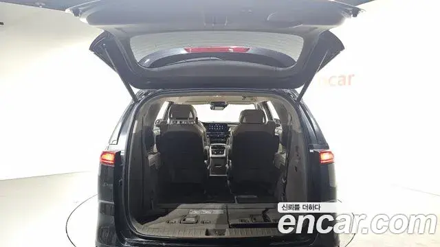Kia Carnival 2021 — Фото 20/20