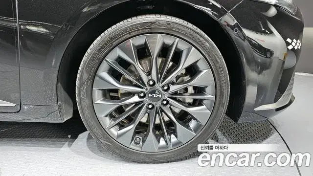 Kia K8 2023 — ფოტო 13/20