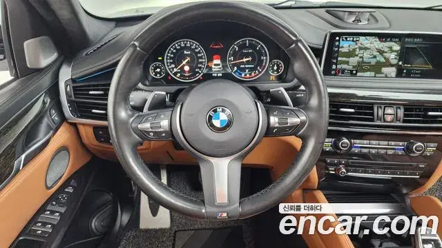 BMW X6 2018 — Şəkil 14/20