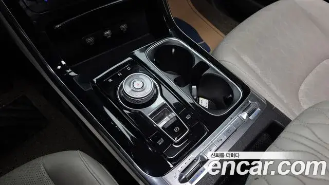 Kia Carnival 2021 — Фото 9/20