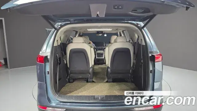 Kia Carnival 2021 — Фото 20/20