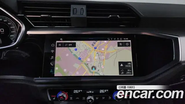 Audi Q3 2024 — ფოტო 8/20
