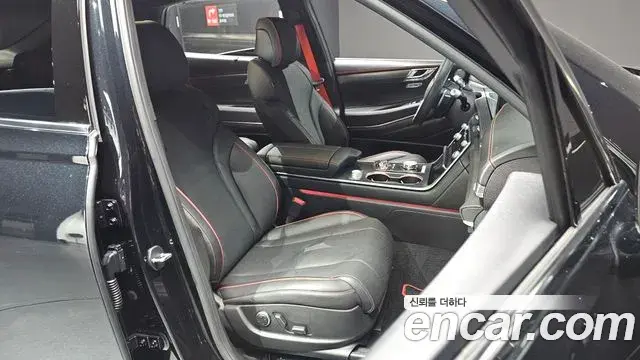 Genesis GV80 Coupe 2024 — ფოტო 18/20