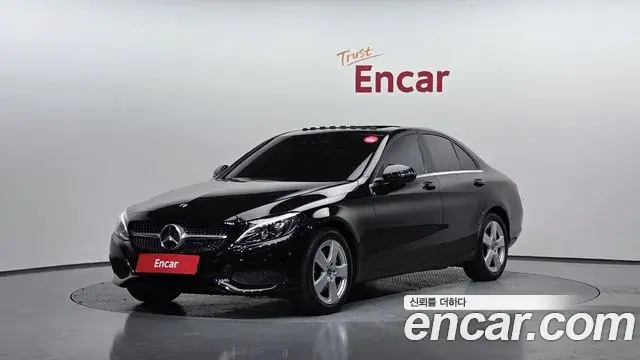 Mercedes-Benz C-Class 2018 — ფოტო 3/20