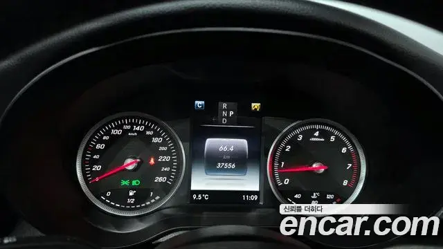 Mercedes-Benz C-Class 2018 — ფოტო 5/20