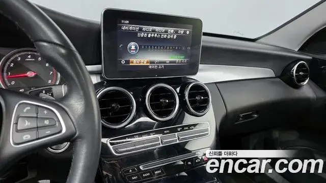 Mercedes-Benz C-Class 2018 — ფოტო 7/20