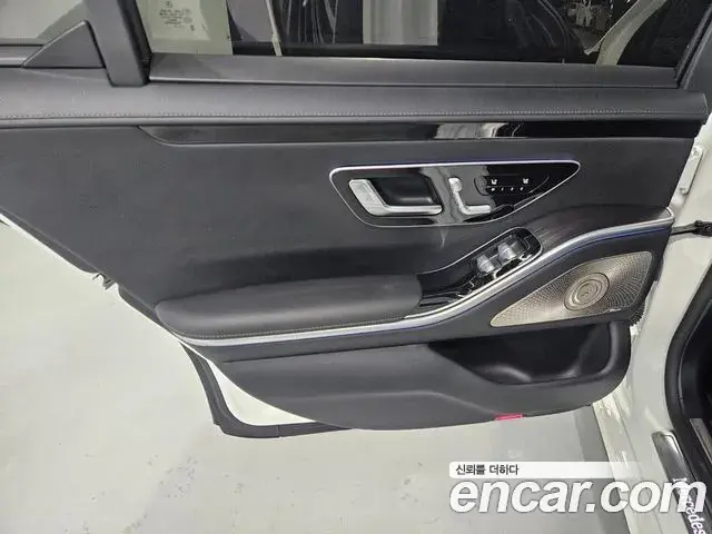 Mercedes-Benz S-Class 2022 — Фото 17/20