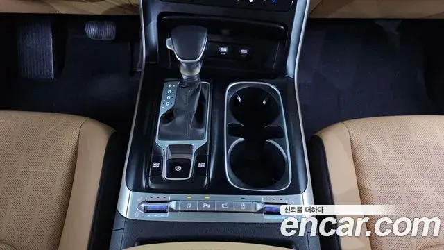 Kia Carnival 2023 — Фото 9/20