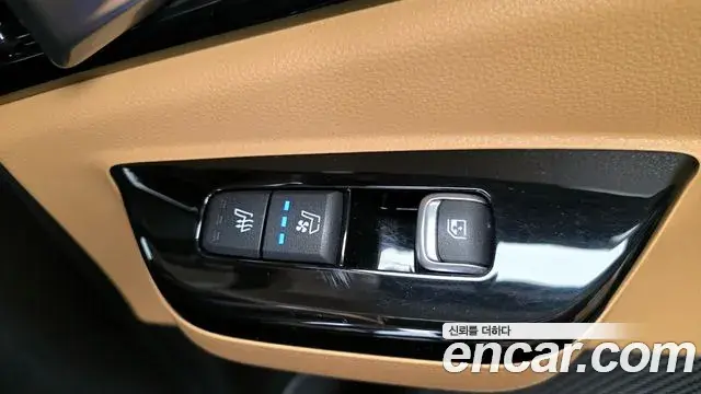 Kia Carnival 2020 — Фото 17/20