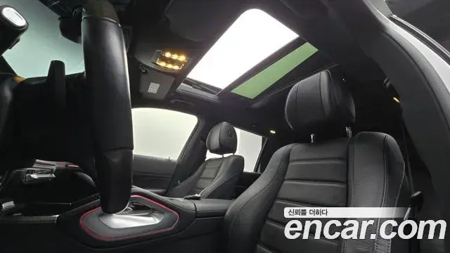 Mercedes-Benz GLS-Class 2022 — Photo 10/20