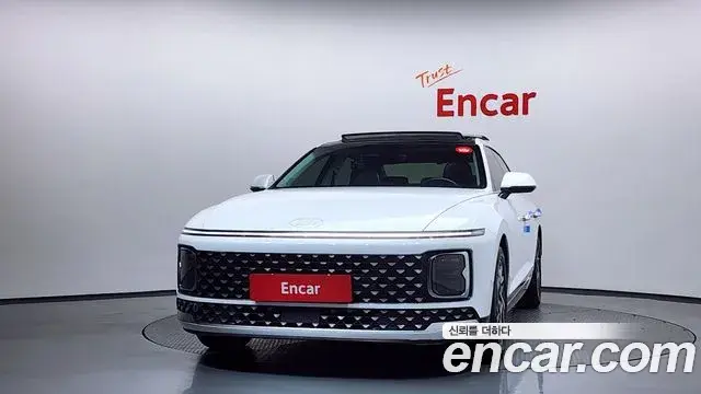 Hyundai Grandeur Hybrid 2023 — ფოტო 12/20