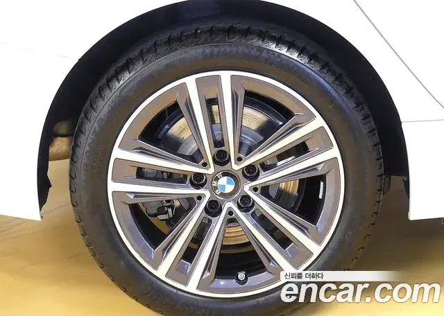 BMW 2 Series Gran Coupe 2024 — ფოტო 4/20