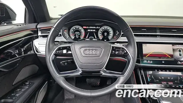 Audi A8 2021 — Фото 13/20