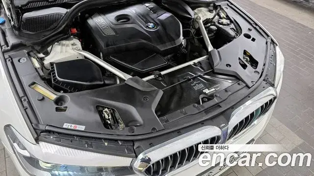 BMW 5 Series 2019 — ფოტო 11/20