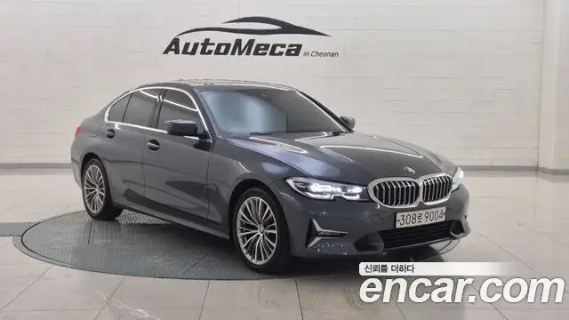 BMW 3 Series 2019 — Photo 17/20