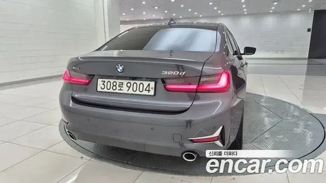 BMW 3 Series 2019 — Photo 20/20