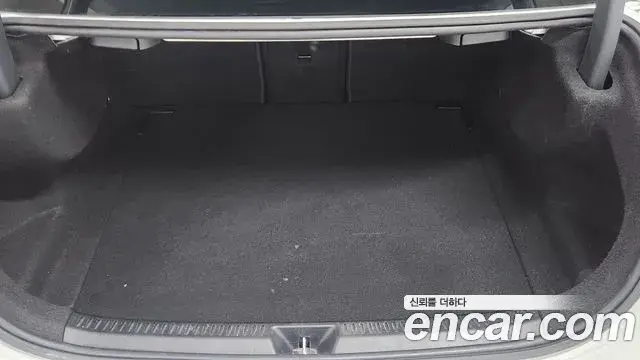 Mercedes-Benz A-Class 2021 — ფოტო 8/19