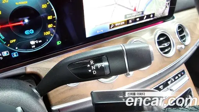 Mercedes-Benz E-Class 2020 — Фото 9/20