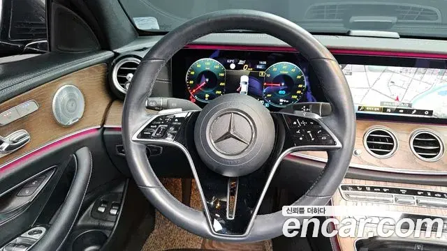 Mercedes-Benz E-Class 2020 — Фото 13/20