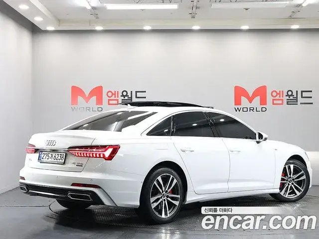 Audi A6 2021 — ფოტო 14/20