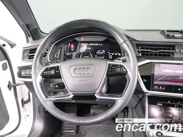Audi A6 2021 — ფოტო 15/20
