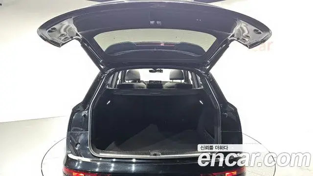 Audi Q5 2021 — Şəkil 4/20