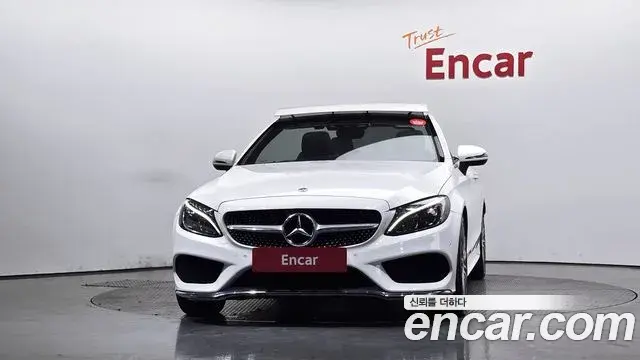 Mercedes-Benz C-Class 2018 — ფოტო 17/20