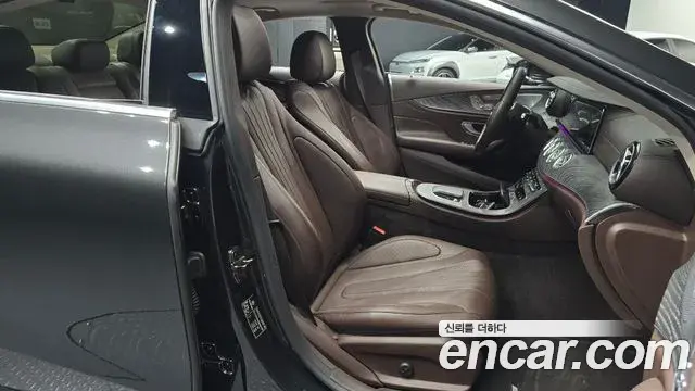 Mercedes-Benz CLS-Class 2021 — Photo 3/20