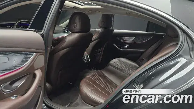 Mercedes-Benz CLS-Class 2021 — Photo 2/20
