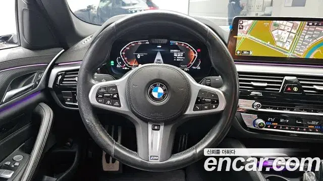 BMW 5 Series 2023 — ფოტო 20/20
