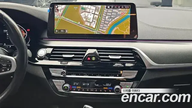 BMW 5 Series 2023 — ფოტო 10/20