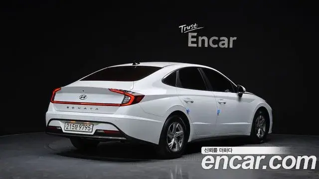 Hyundai Sonata 2020 — Фото 2/20
