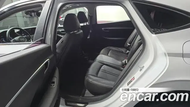 Hyundai Sonata 2020 — Фото 11/20