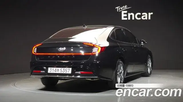 Hyundai Sonata Hybrid 2021 — ფოტო 9/20
