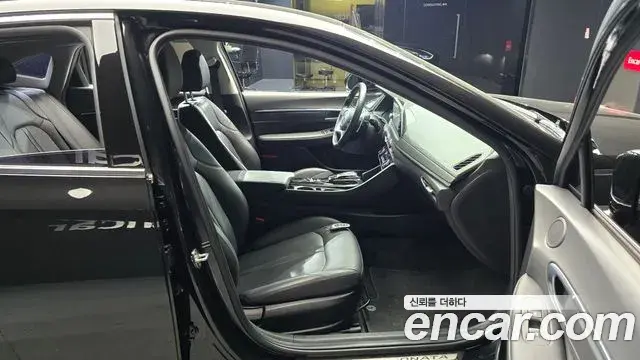 Hyundai Sonata Hybrid 2021 — ფოტო 5/20