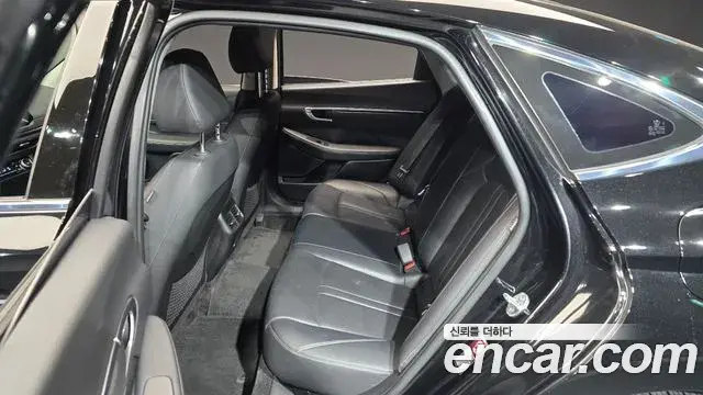 Hyundai Sonata Hybrid 2021 — ფოტო 10/20
